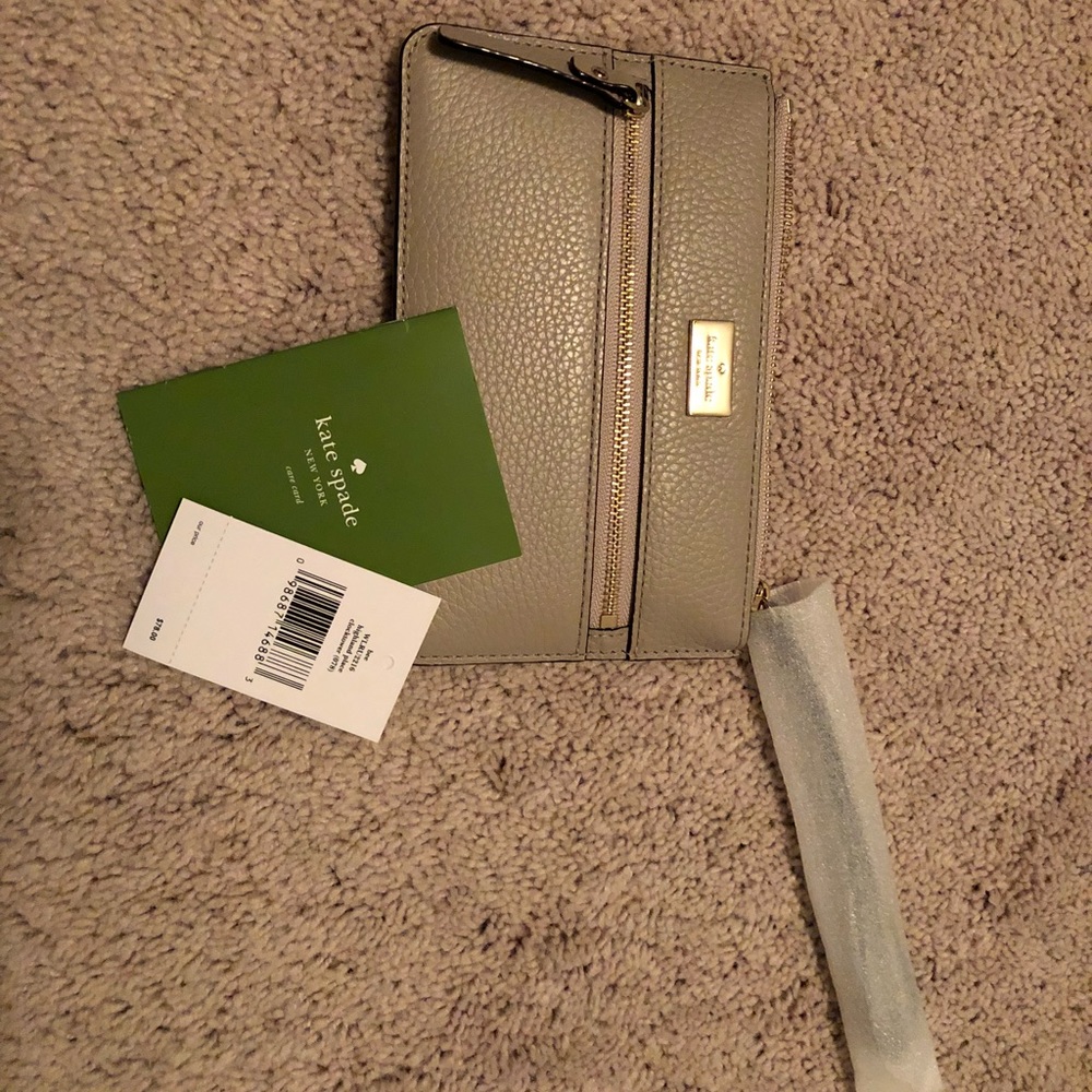 New Kate Spade Wristlet- With tags